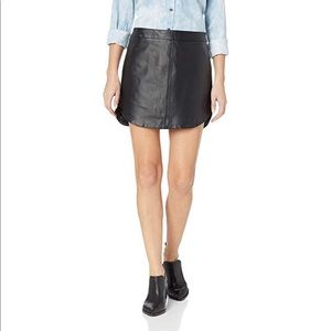 BB Dakota black leather skirt